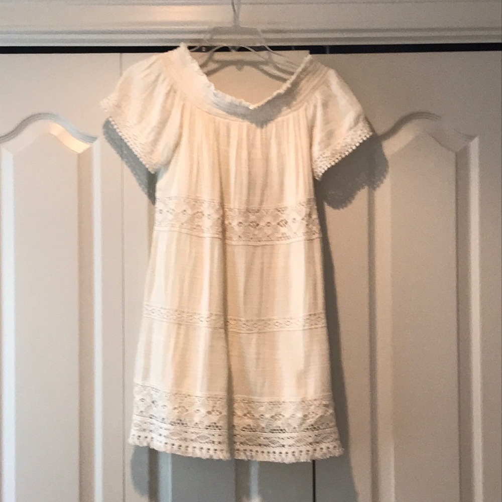 On/off shoulders dress